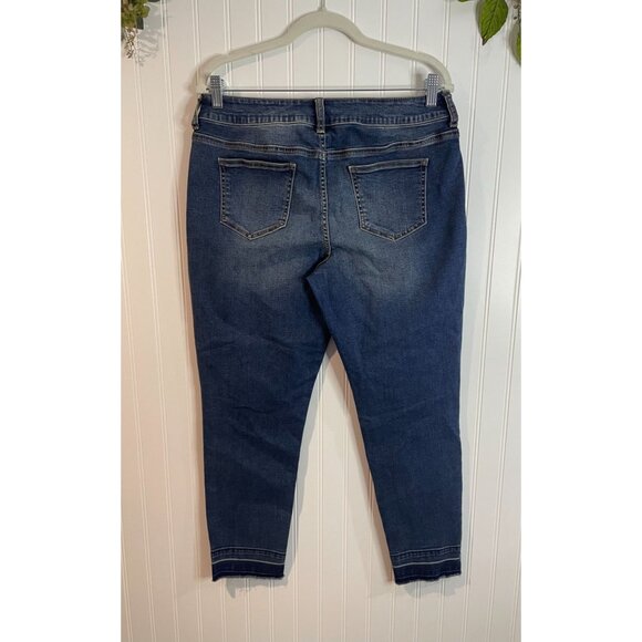 Maurices Womens Medium Wash Frayed Hem Skinny Jeans L-R Cotton Blend - Picture 2 of 12